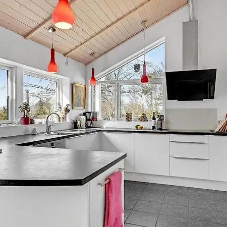3 Bedroom Amazing In Tatil Evi Allingåbro
